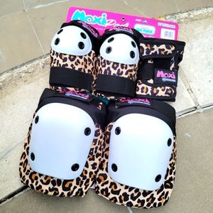 Moxi Leopard Skate Pads - L/XL - full set